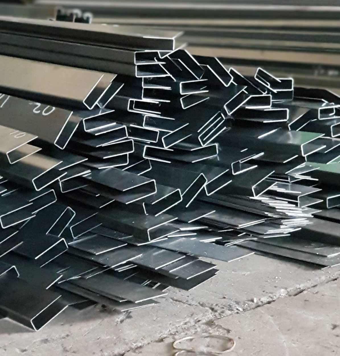 Bending Plat - Pembengkokan plat logam